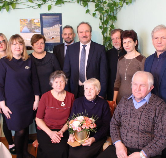 95-ojo jubiliejaus proga sveikinimai Adelei Rupšienei