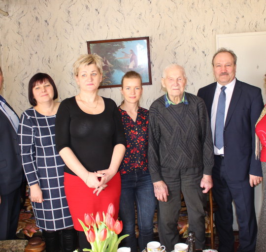 Savivaldybės vadovo sveikinimai Usėnuose gyvenančiam šimtamečiui