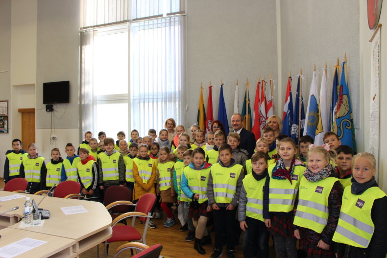 Savivaldybėje lankėsi šilutiškiai mokiniai