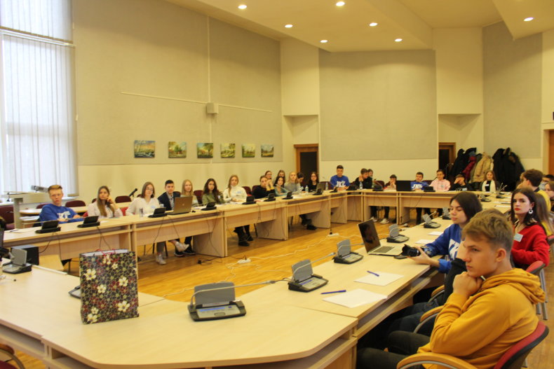 Savivaldybėje posėdžiavo jaunieji politikai