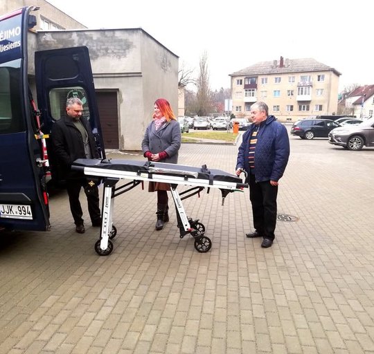 Pradėta teikti nauja paslauga – gulinčių ligonių transportavimas