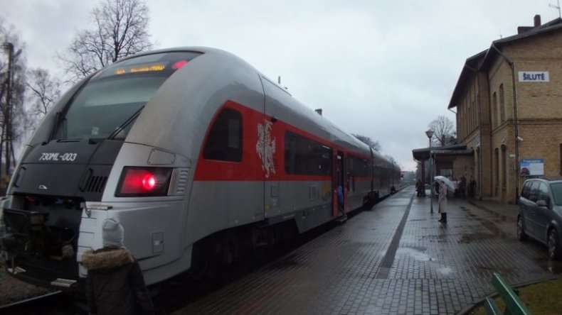 Dėl traukinių keliamo triukšmo Šilutės mieste