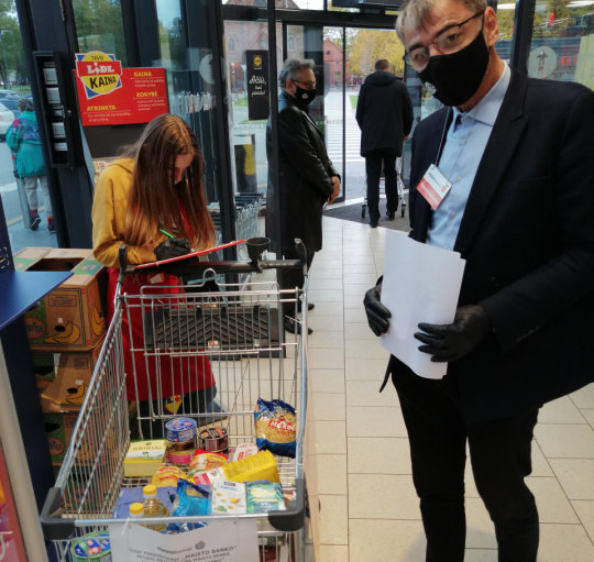 Šilutiškiai dalyvavo rudeninėje „Maisto banko“ akcijoje