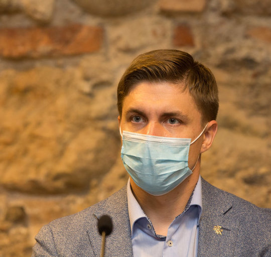 Merai: tiesiogiai renkamas meras turėtų išlikti savivaldybės tarybos vadovu, užtikrinančiu...
