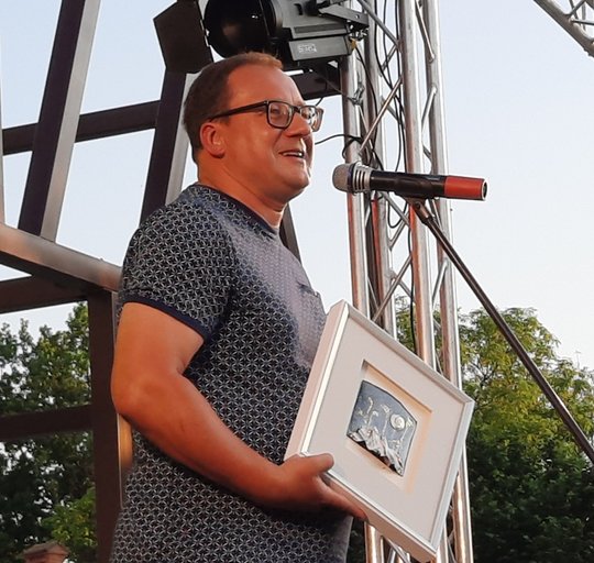 Valstybės dieną „Sidabrinės nendrės“ premija įteikta Marijui Budraičiui