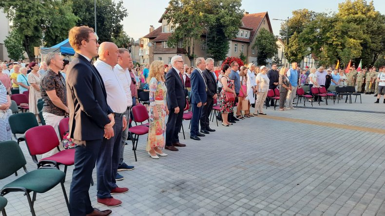 Šilutiškiai paminėjo   Valstybės (Lietuvos Karaliaus Mindaugo karūnavimo) dieną.