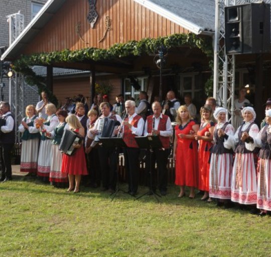 Kviečiame į Žolinių šventę Bikavėnuose