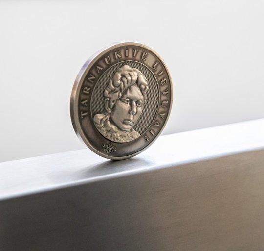 Kviečiama teikti kandidatūras Gabrielės Petkevičaitės-Bitės atminimo medaliui „Tarnaukite...