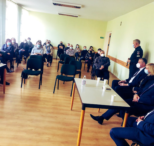 Savivaldybės vadovai pradėjo ataskaitų pristatymą seniūnijų gyventojams