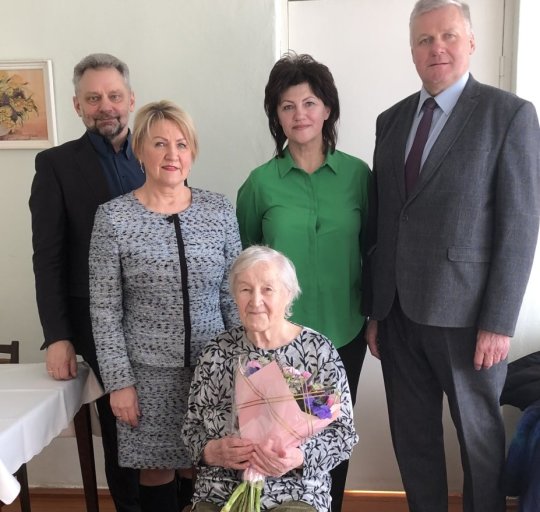 Juknaitiškė pasveikinta 90-ojo gimtadienio proga 