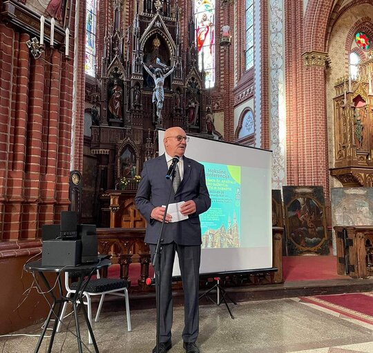 Švėkšnoje įvyko mokslinė konferencija „Švėkšnos Šv. apaštalo Jokūbo bažnyčia: praeitis ir dabartis“