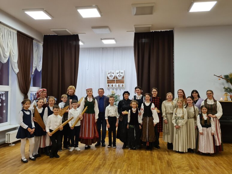 Šventė „Pažinsi tautosaką – atrasi save“ Senųjų kaimo tradicijų kultūros centre