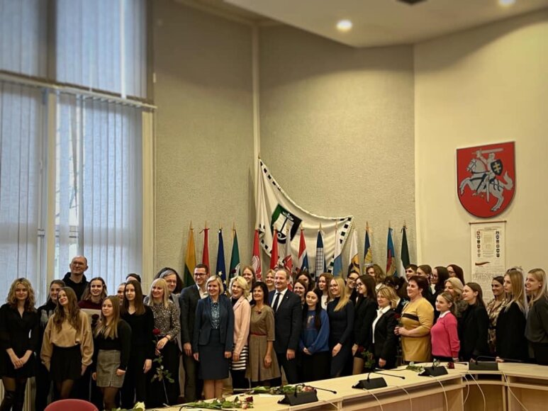 Šilutės rajono savivaldybėje padėkota Jaunimo savanoriškos tarnybos programos dalyviams