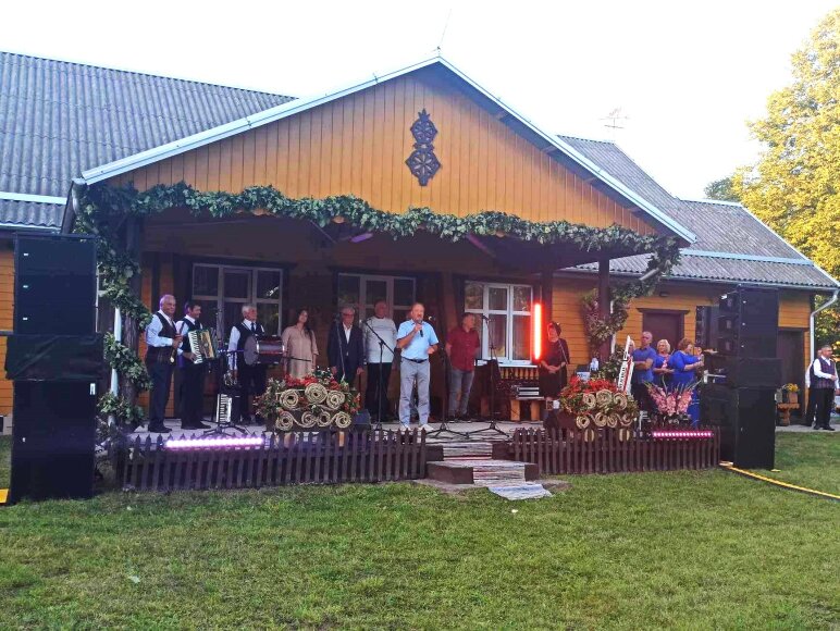 Bikavėnuose įvyko tradicinė vasaros šventė