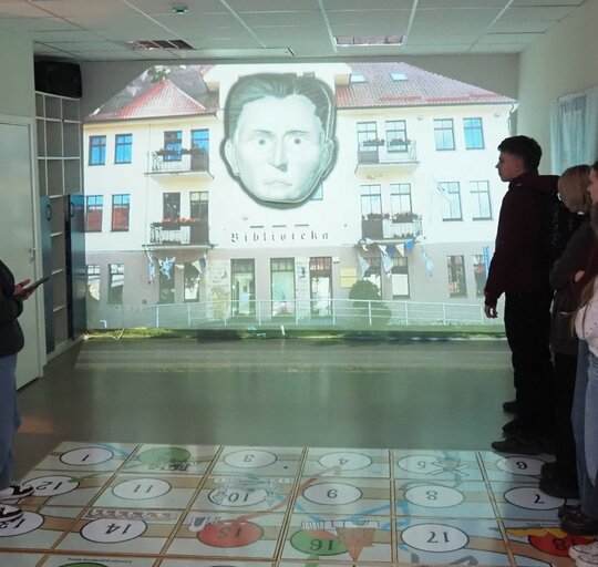Bibliotekoje duris atvėrė galvosūkių kambarys