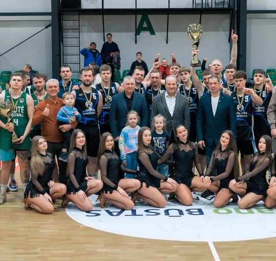 Šilutės rajono krepšinio pirmenybėse – sirgalių antplūdis