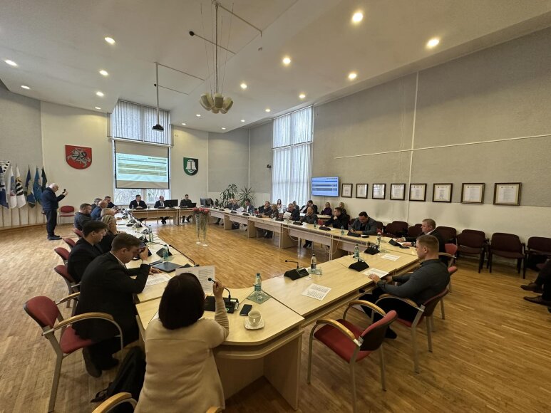 Įvyko 12-asis Šilutės rajono savivaldybės tarybos posėdis