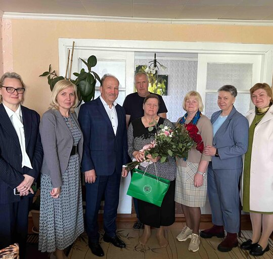 Savivaldybės vadovai pasveikino Prezidento ordino „Už nuopelnus Lietuvai“ medaliu apdovanotas...