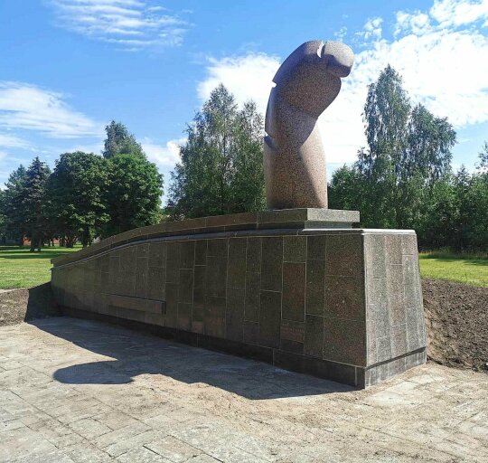 Atnaujinta istorinė skulptūra „Pūga“