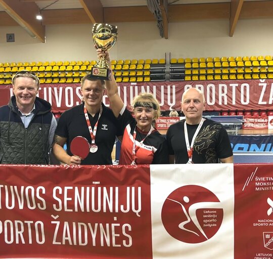 Po trejų metų pertraukos atgaivintose Lietuvos seniūnijų žaidynių finalinėse varžybose dalyvavo...