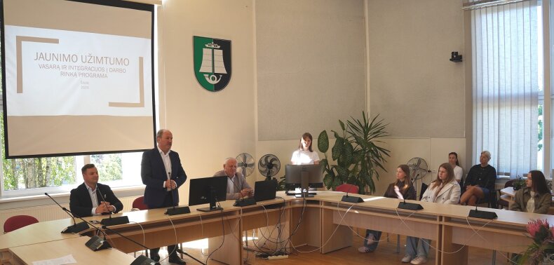 Startuoja jaunimo vasaros užimtumo ir integracijos į darbo rinką programa