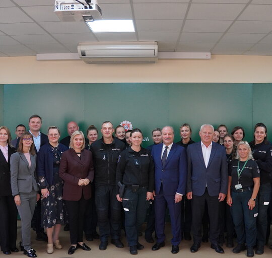Pasveikinti Šilutės krašto policijos pareigūnai