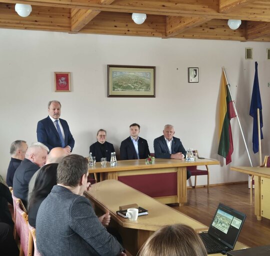 Savivaldybės vadovų susitikimas su Juknaičių seniūnijos gyventojais