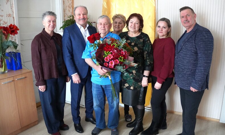 90-ojo jubiliejaus proga pasveikintas Aloyzas Budrikas