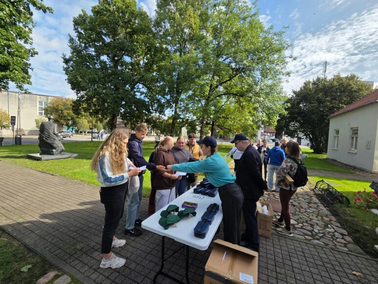 Šilutėje jaunimas Lietuvos jaunimo politikos 30-metį paminėjo 7 kilometrų žygiu